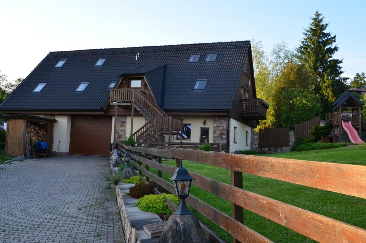 Ferienwohnung Nocleharna Na Stodole Zdarky Exterior foto